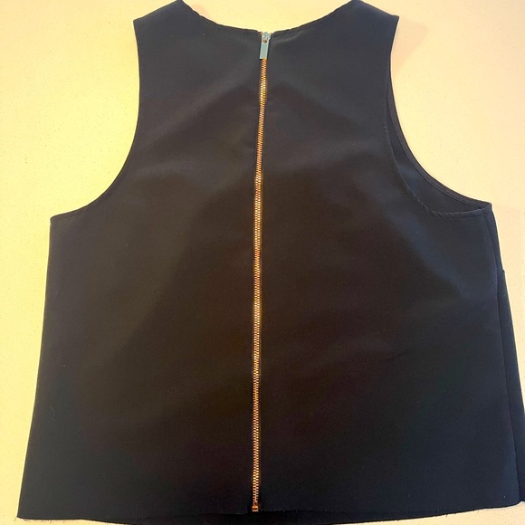 Icône sleeveless top from Simon’s - Picture 4 of 4